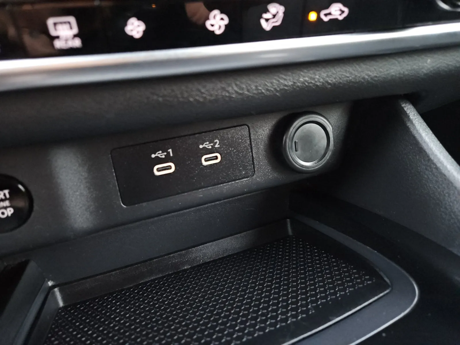 Nissan Rogue photo 20