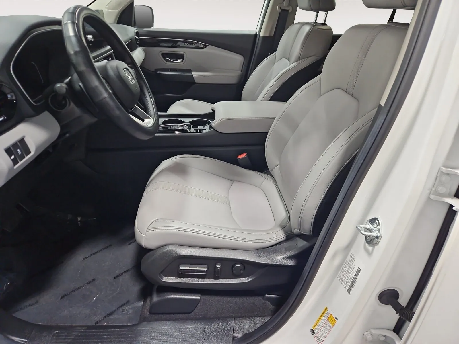 Honda Pilot photo 9