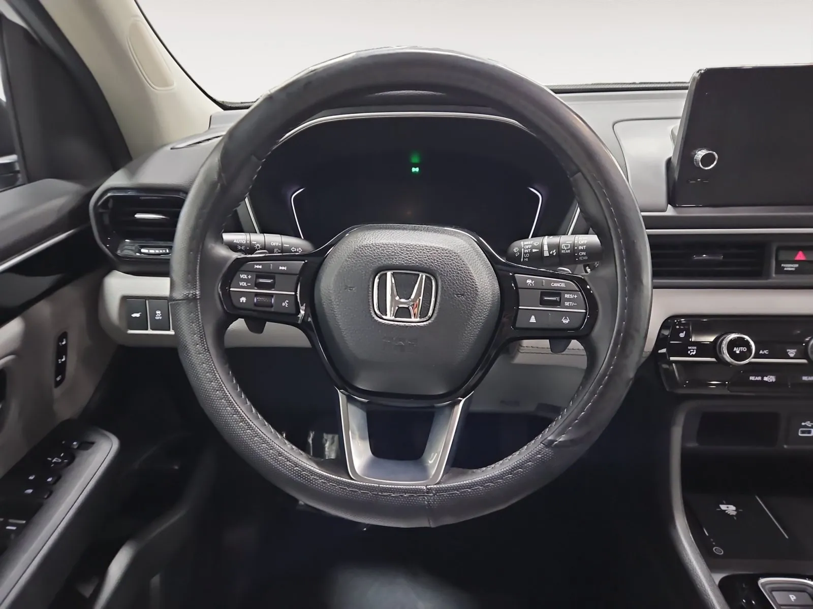 Honda Pilot photo 12
