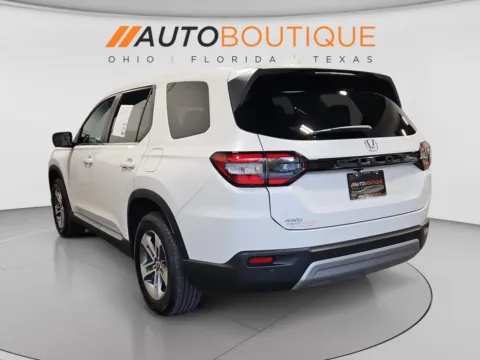 Another view of 2025 Honda Pilot EX-L for sale in Columbus, OH at Auto Boutique Ohio