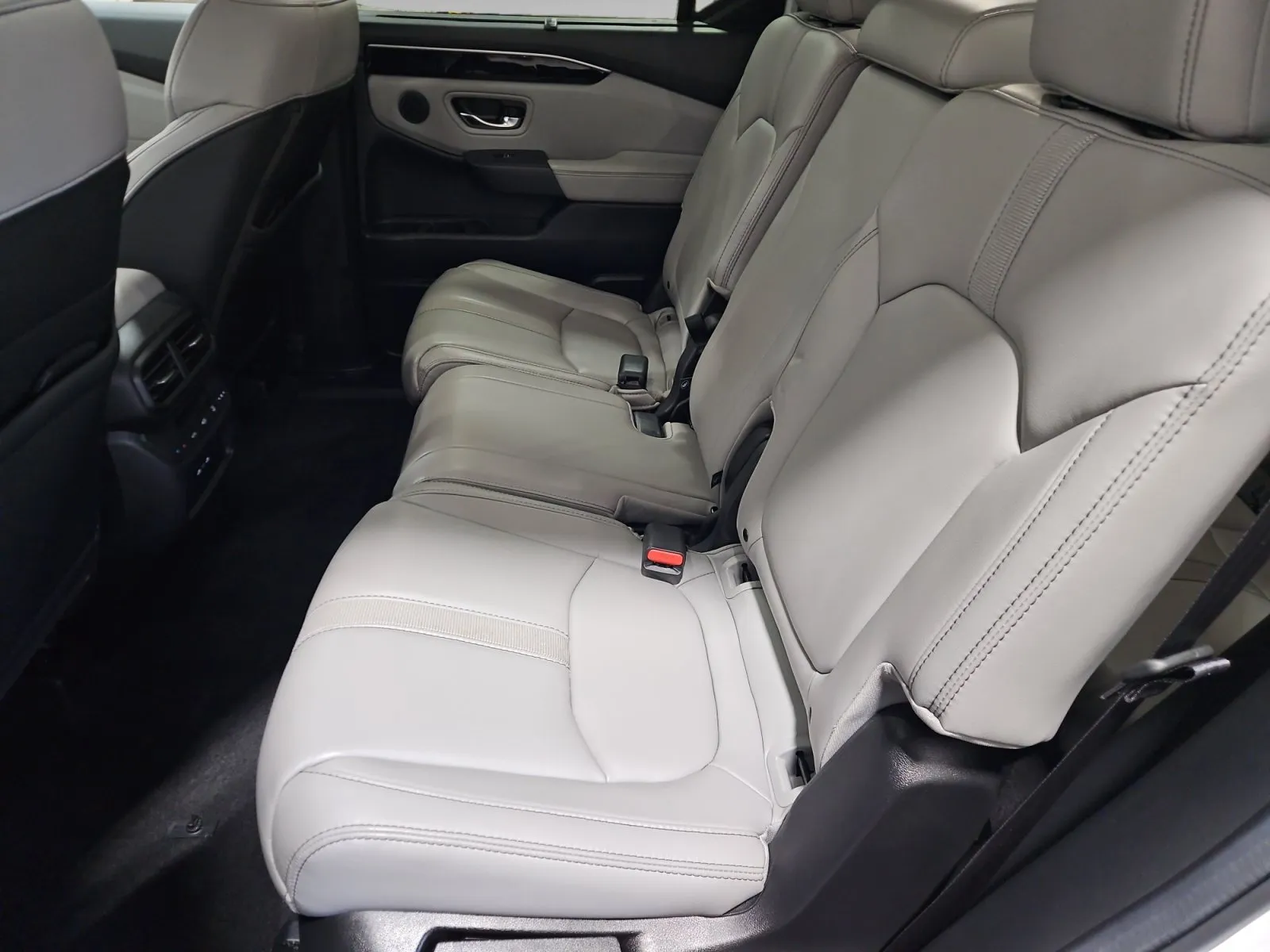 Honda Pilot photo 14