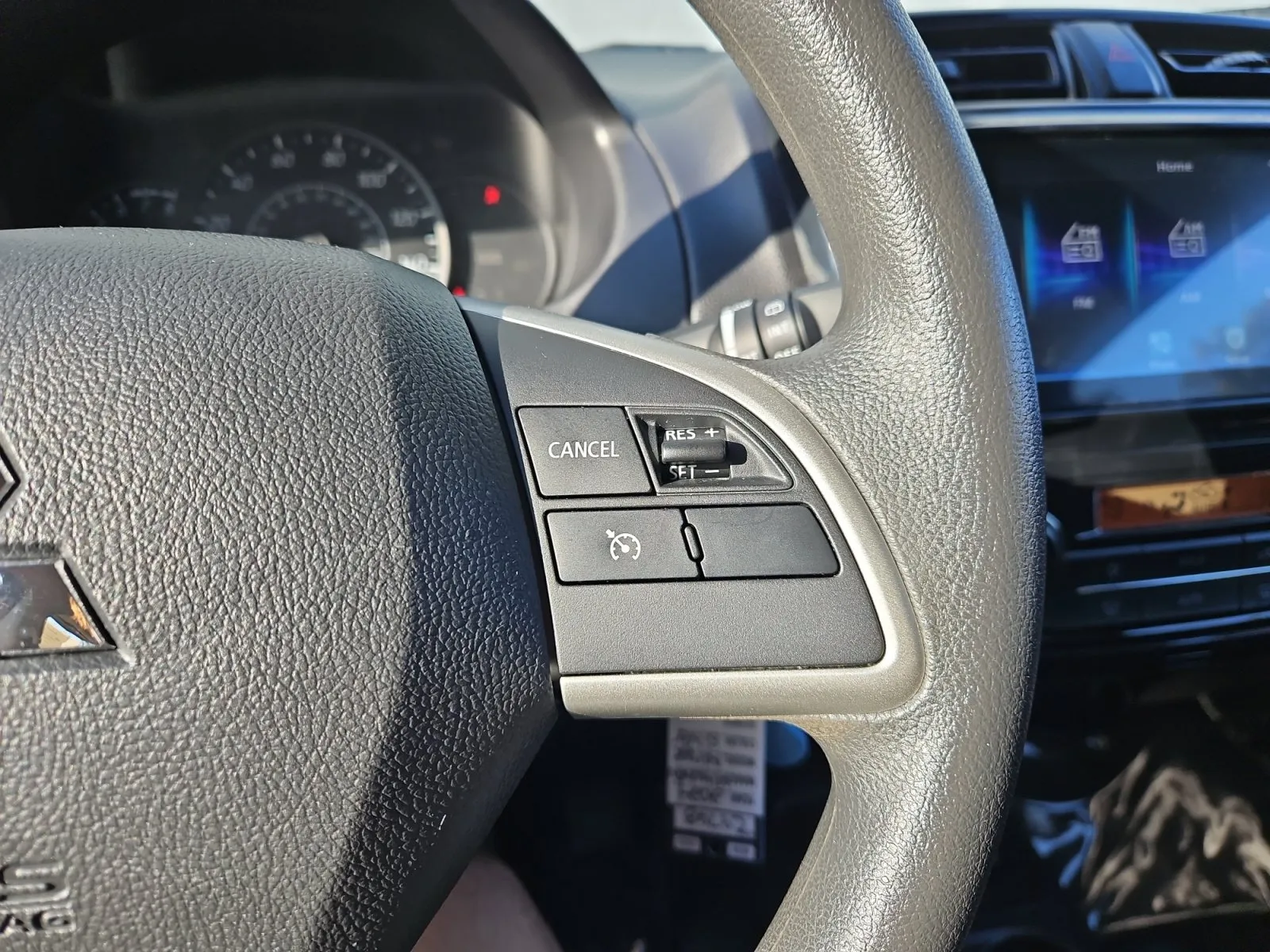 Mitsubishi Mirage photo 20