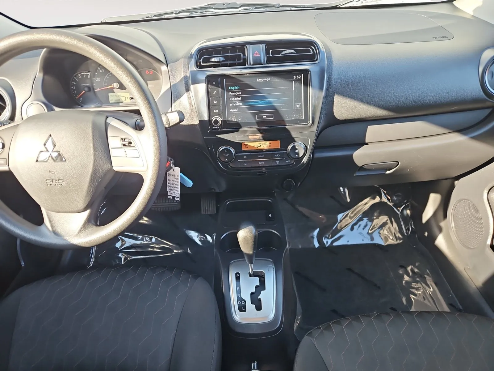 Mitsubishi Mirage photo 11