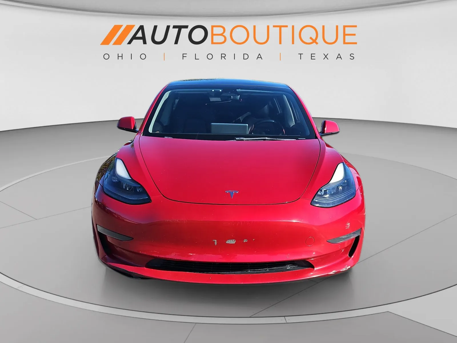 Tesla Model 3 photo 8