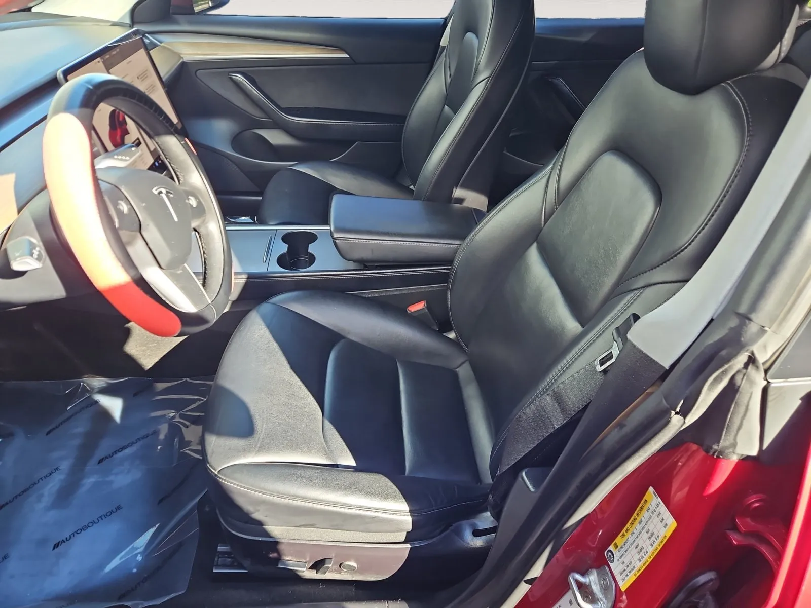 Tesla Model 3 photo 9