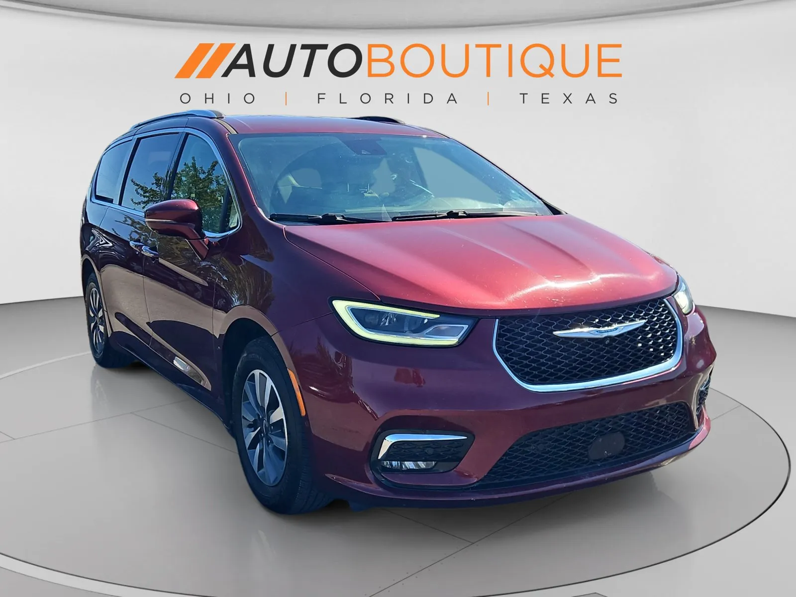 Chrysler Pacifica photo 7