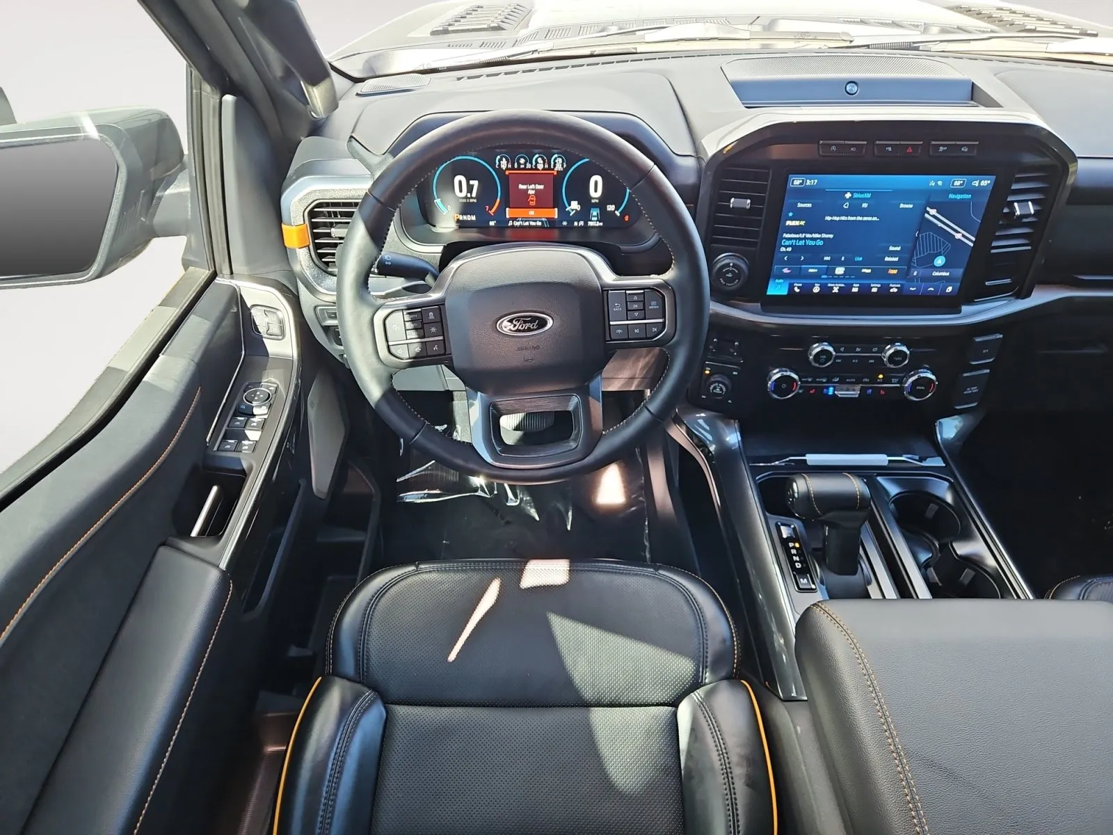 Ford F-150 photo 10