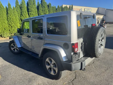 More photos of 2018 Jeep Wrangler JK Unlimited Sahara at Auto Boutique Ohio, OH