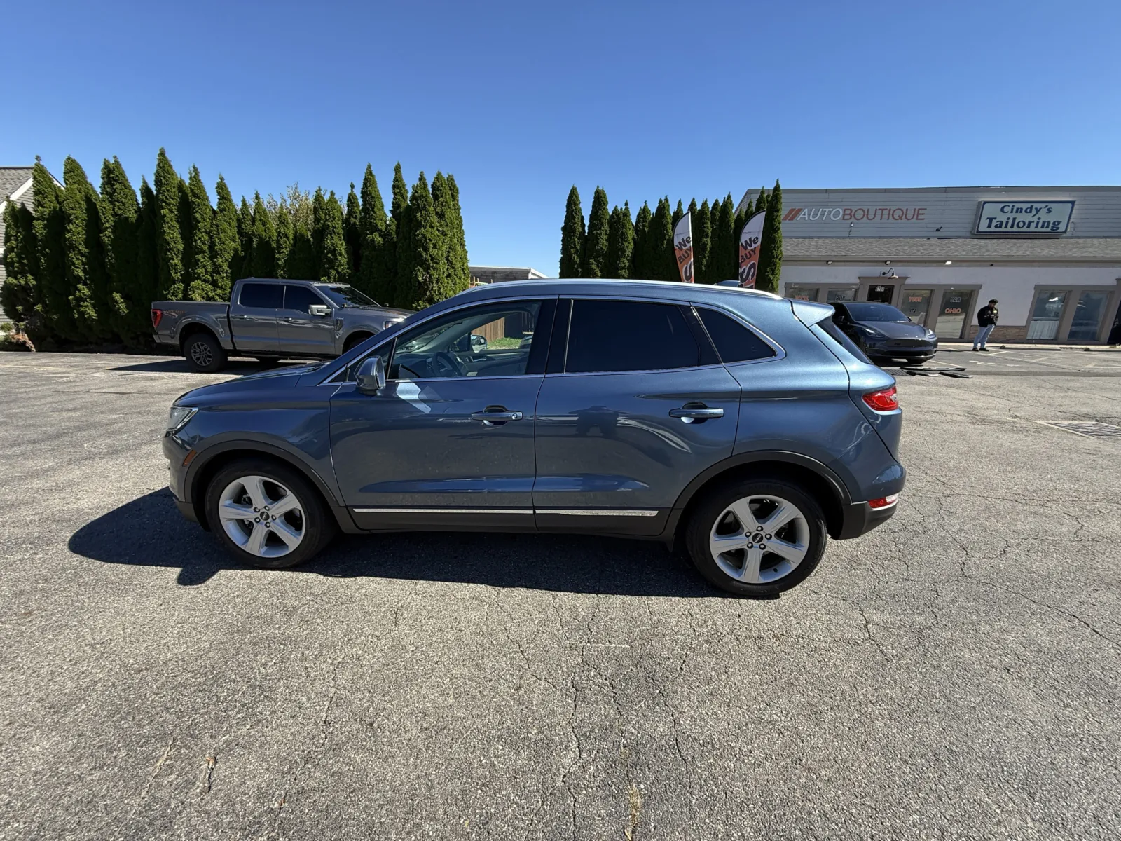 Lincoln MKC photo 2