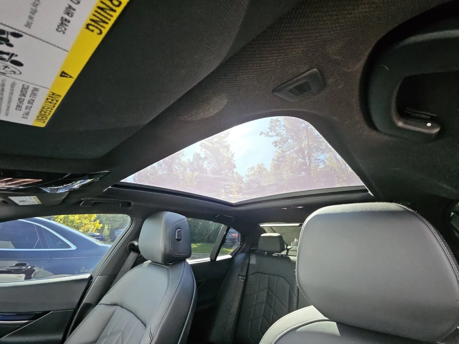 BMW i5 photo 16