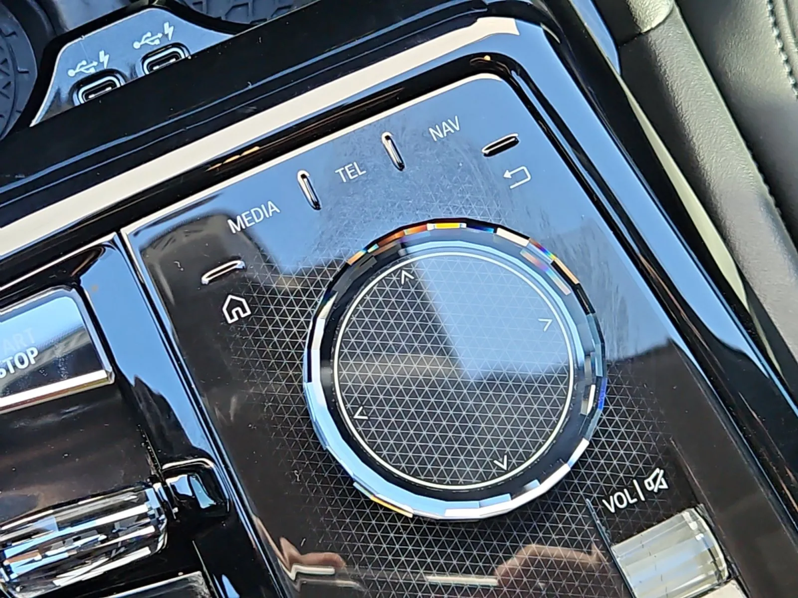 BMW i5 photo 24
