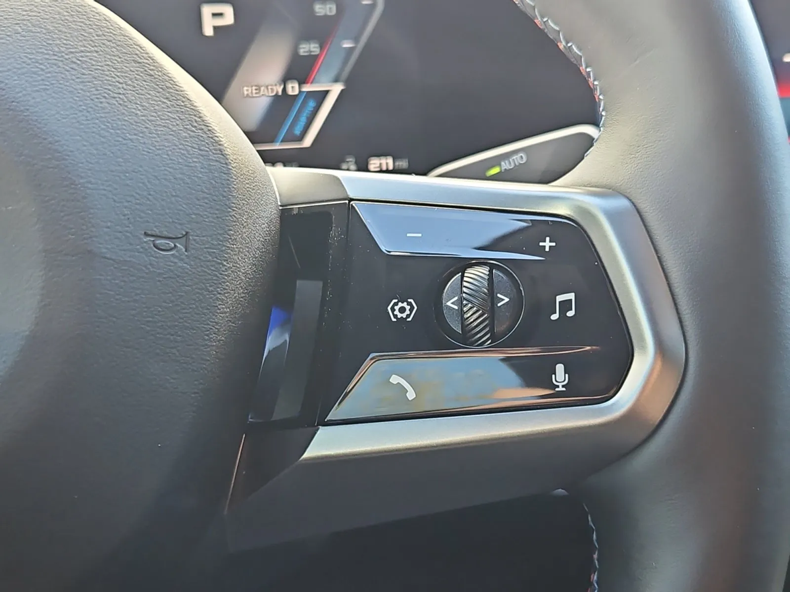 BMW i5 photo 26
