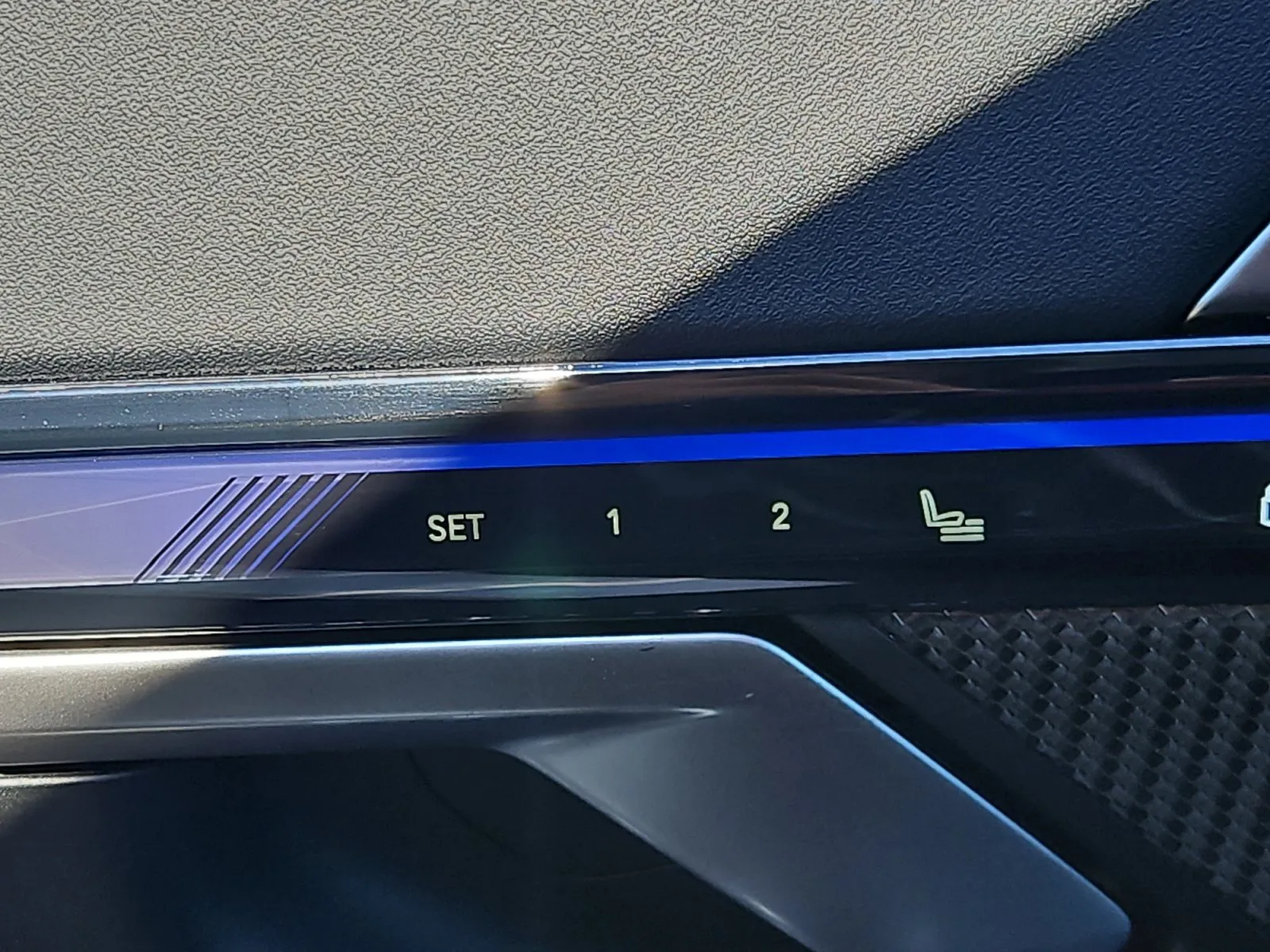 BMW i5 photo 17