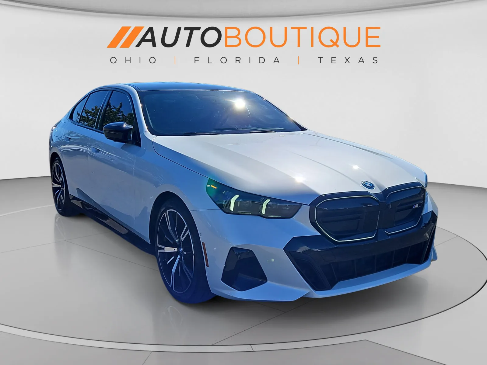 BMW i5 photo 7
