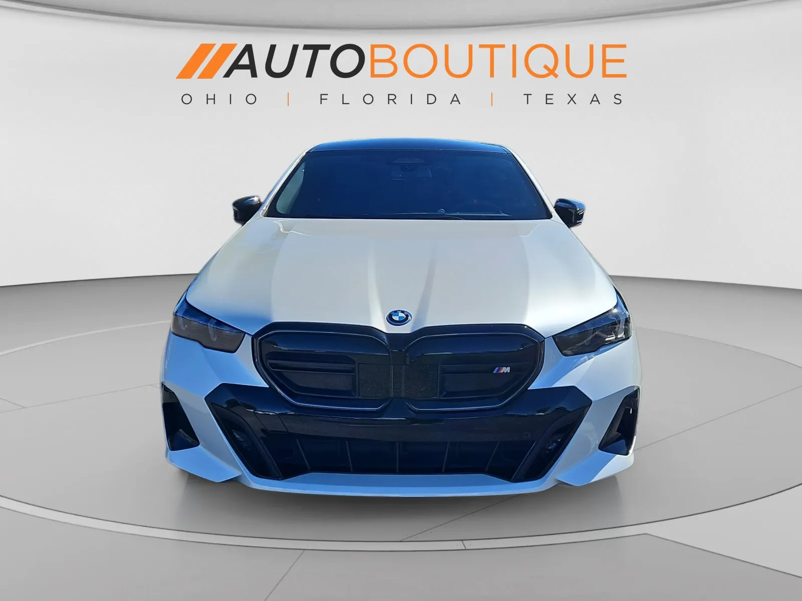 BMW i5 photo 8