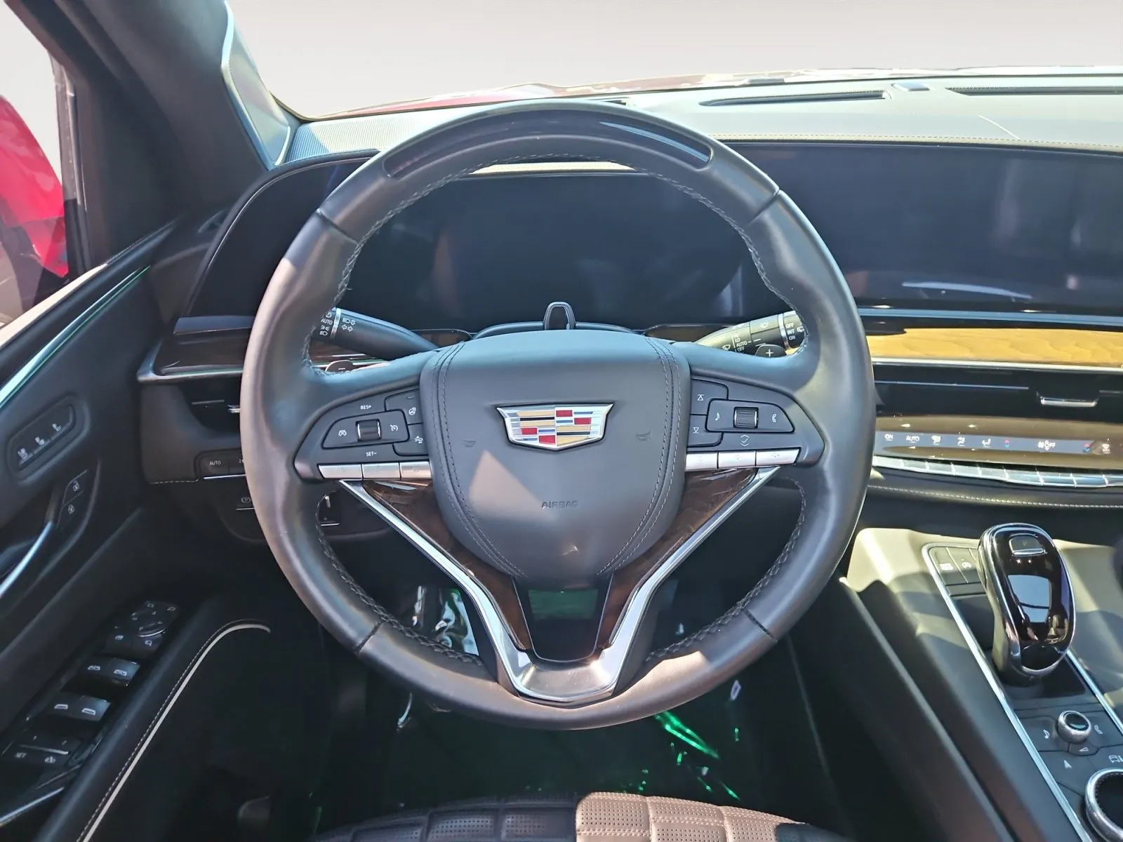 Cadillac Escalade ESV photo 13