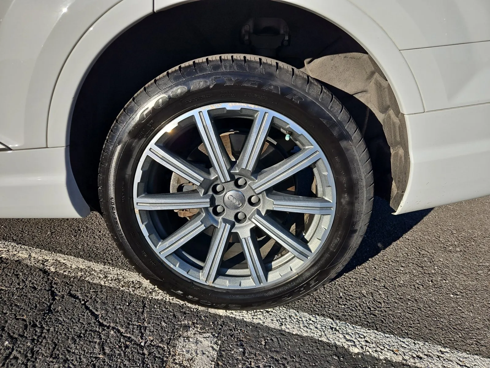 Audi Q7 photo 16