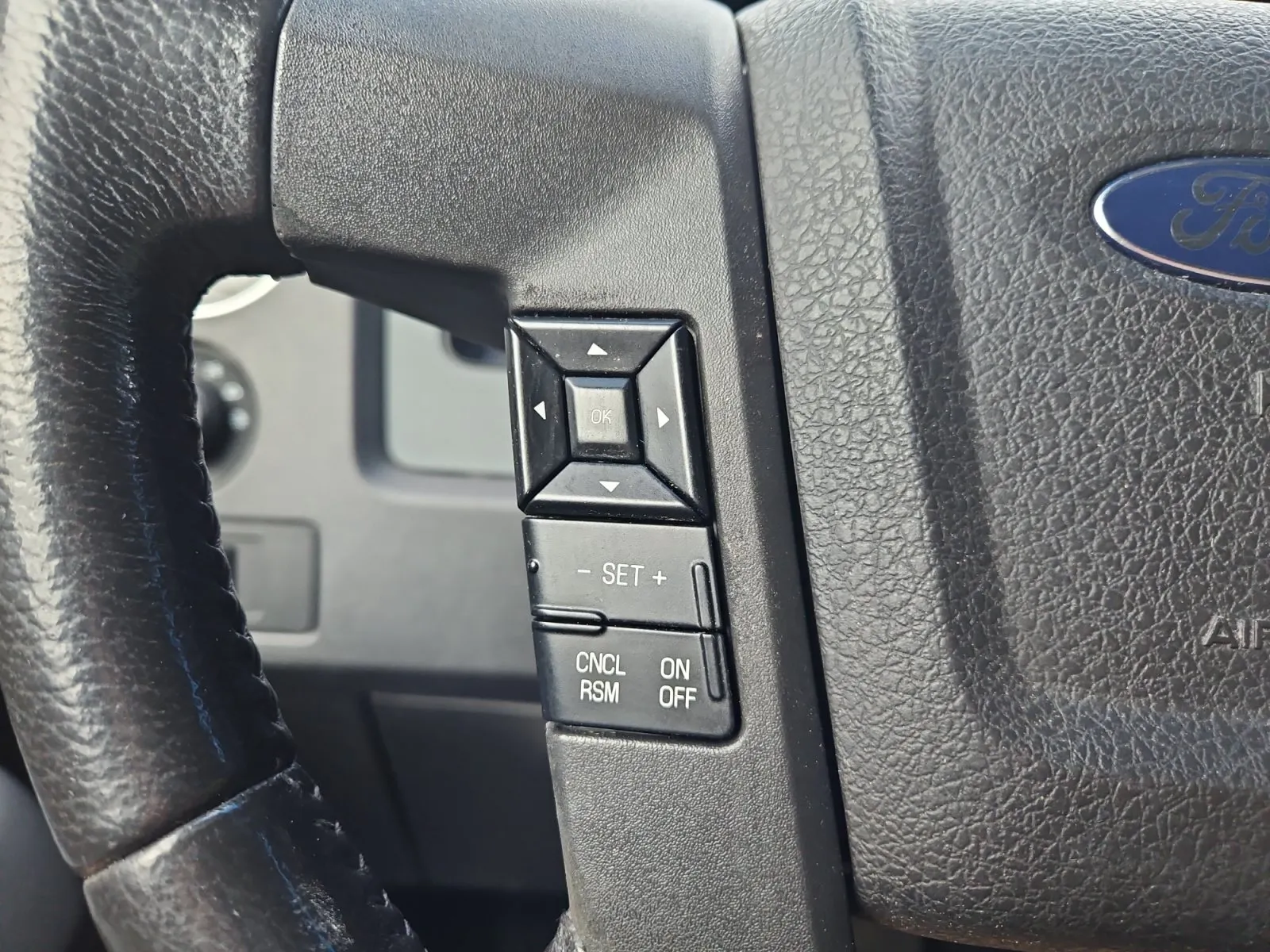 Ford F-150 photo 22