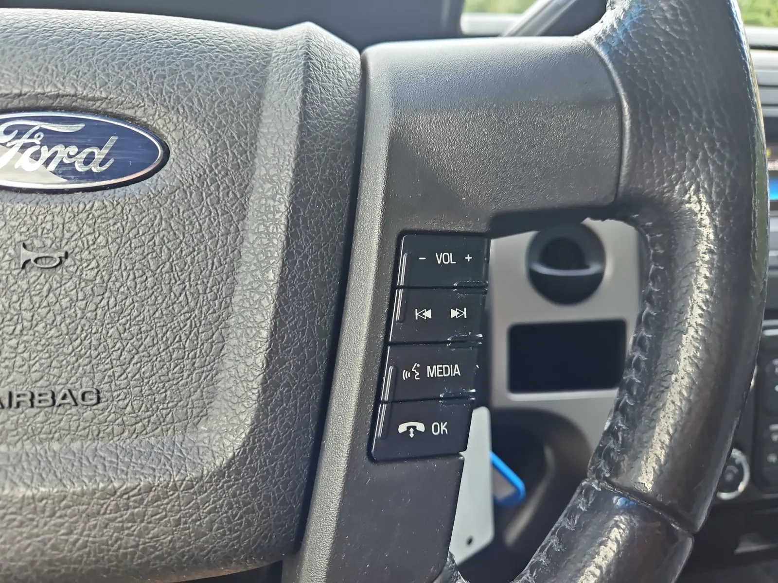 Ford F-150 photo 21