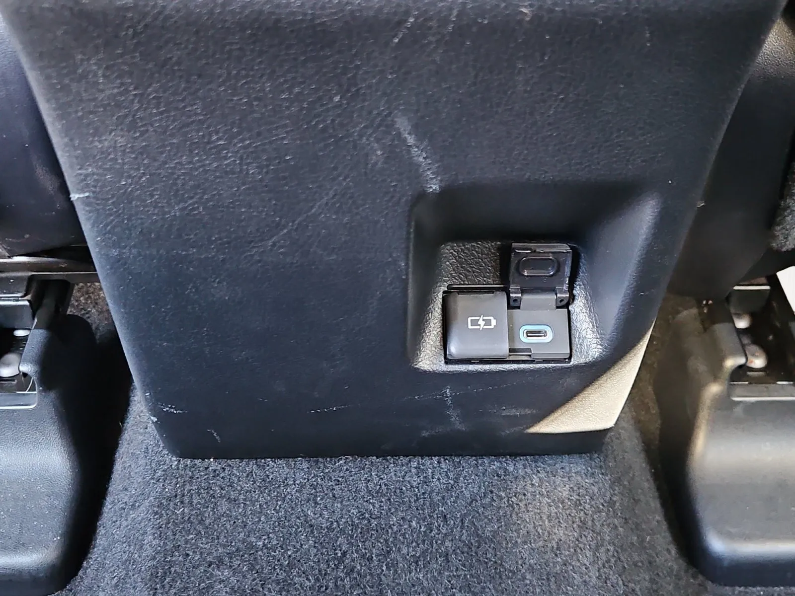 Toyota 4Runner photo 13