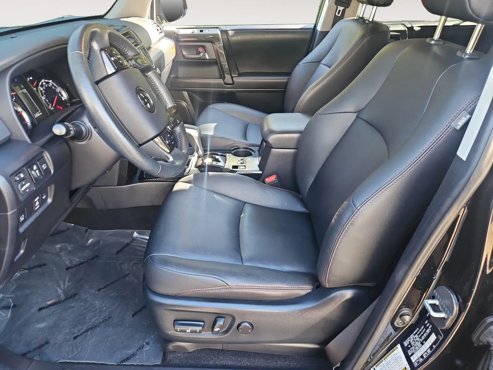 Toyota 4Runner photo 9