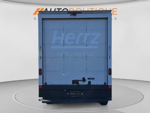 More photos of 2022 Ford Transit Cutaway 350 HD at Auto Boutique Ohio, OH