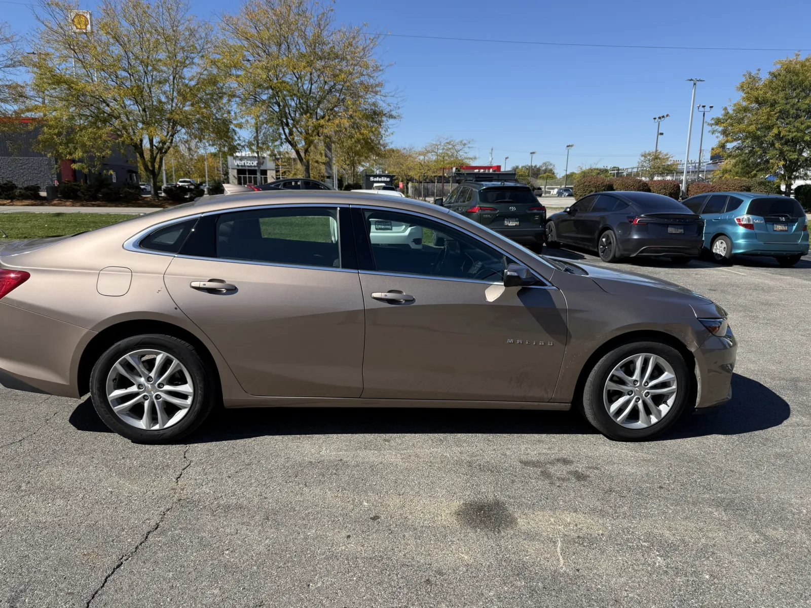 Chevrolet Malibu photo 3