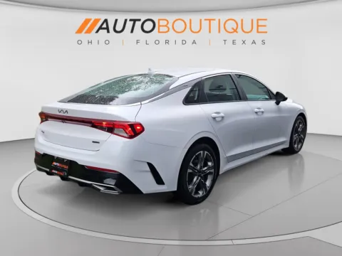 More photos of 2022 Kia K5 LXS at Auto Boutique Ohio, OH