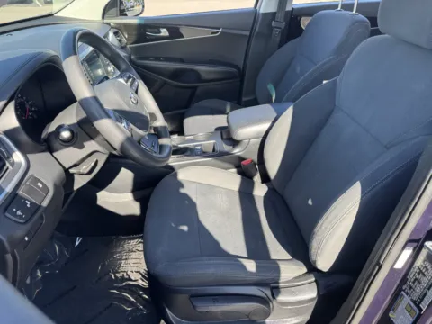 More photos of 2020 Kia Sorento LX at Auto Boutique Ohio, OH