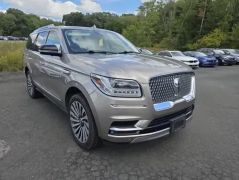 Another view of 2018 Lincoln Navigator Reserve for sale in Columbus, OH at Auto Boutique Ohio