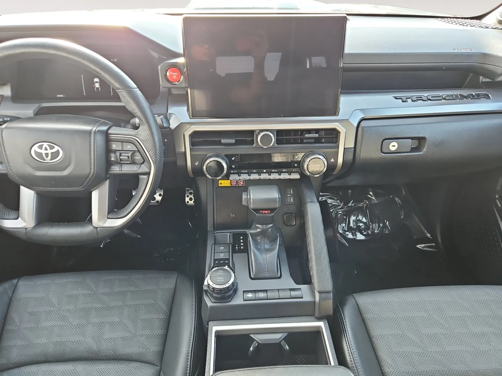 Toyota Tacoma photo 11