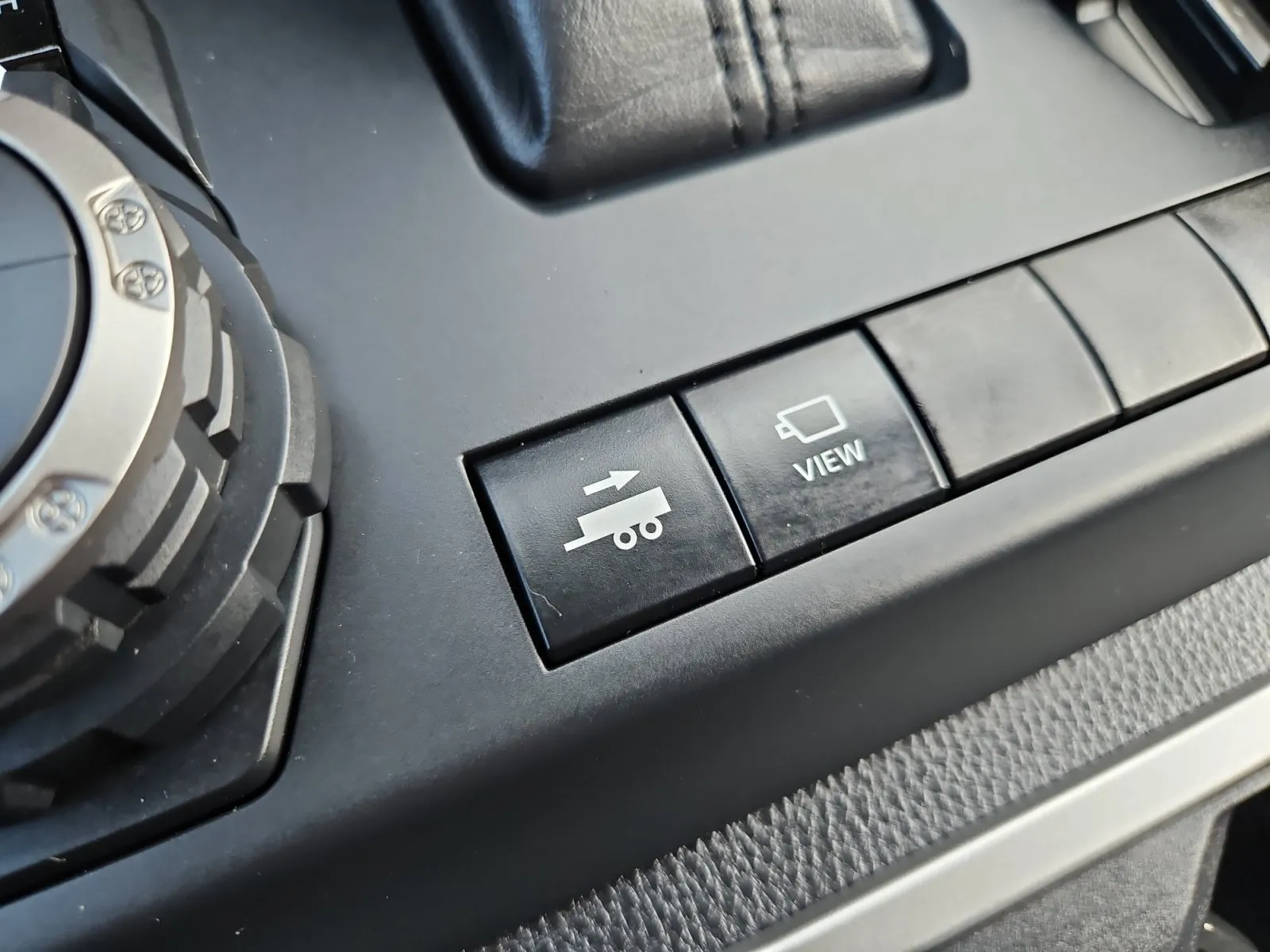 Toyota Tacoma photo 26