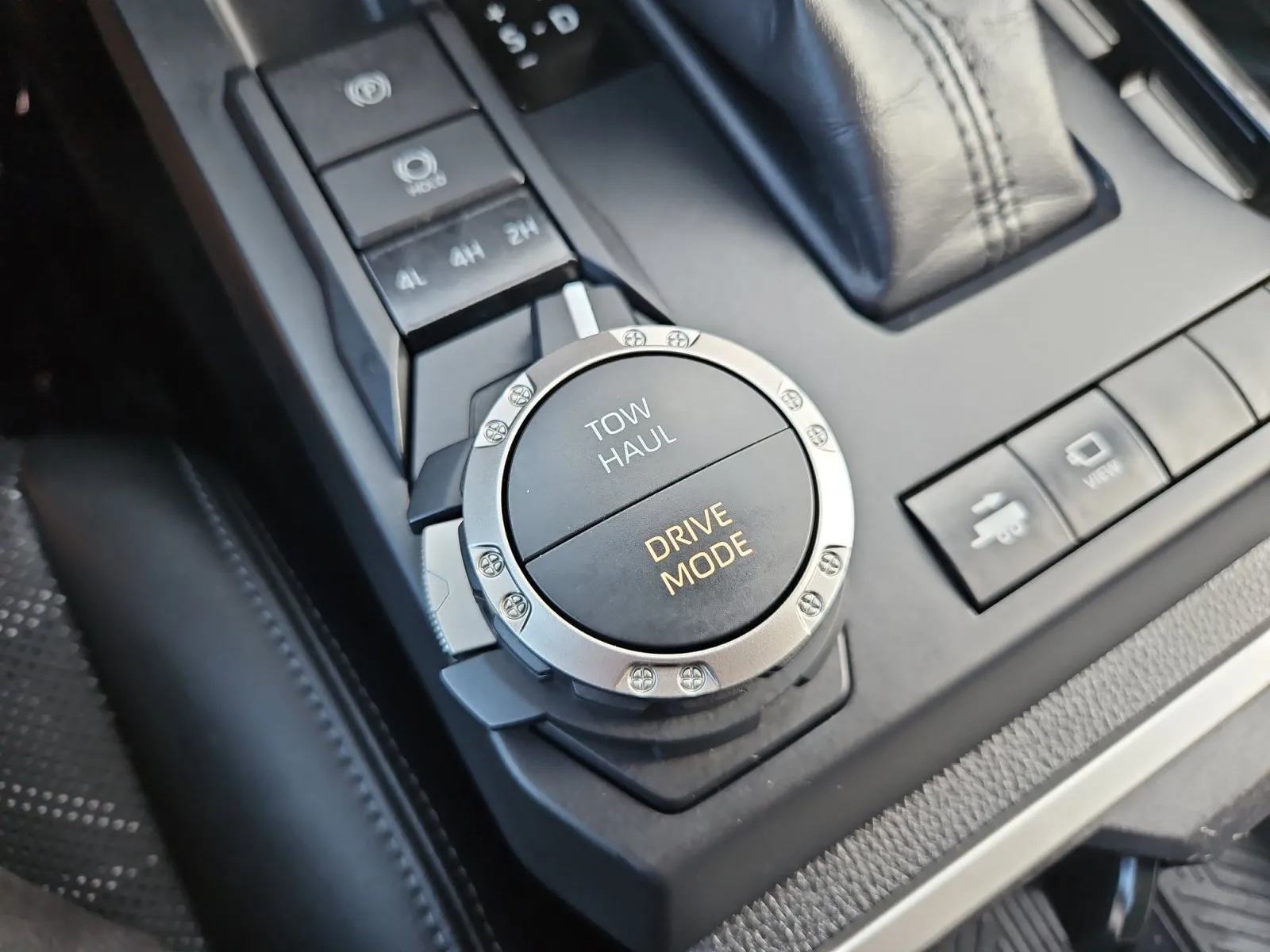 Toyota Tacoma photo 25