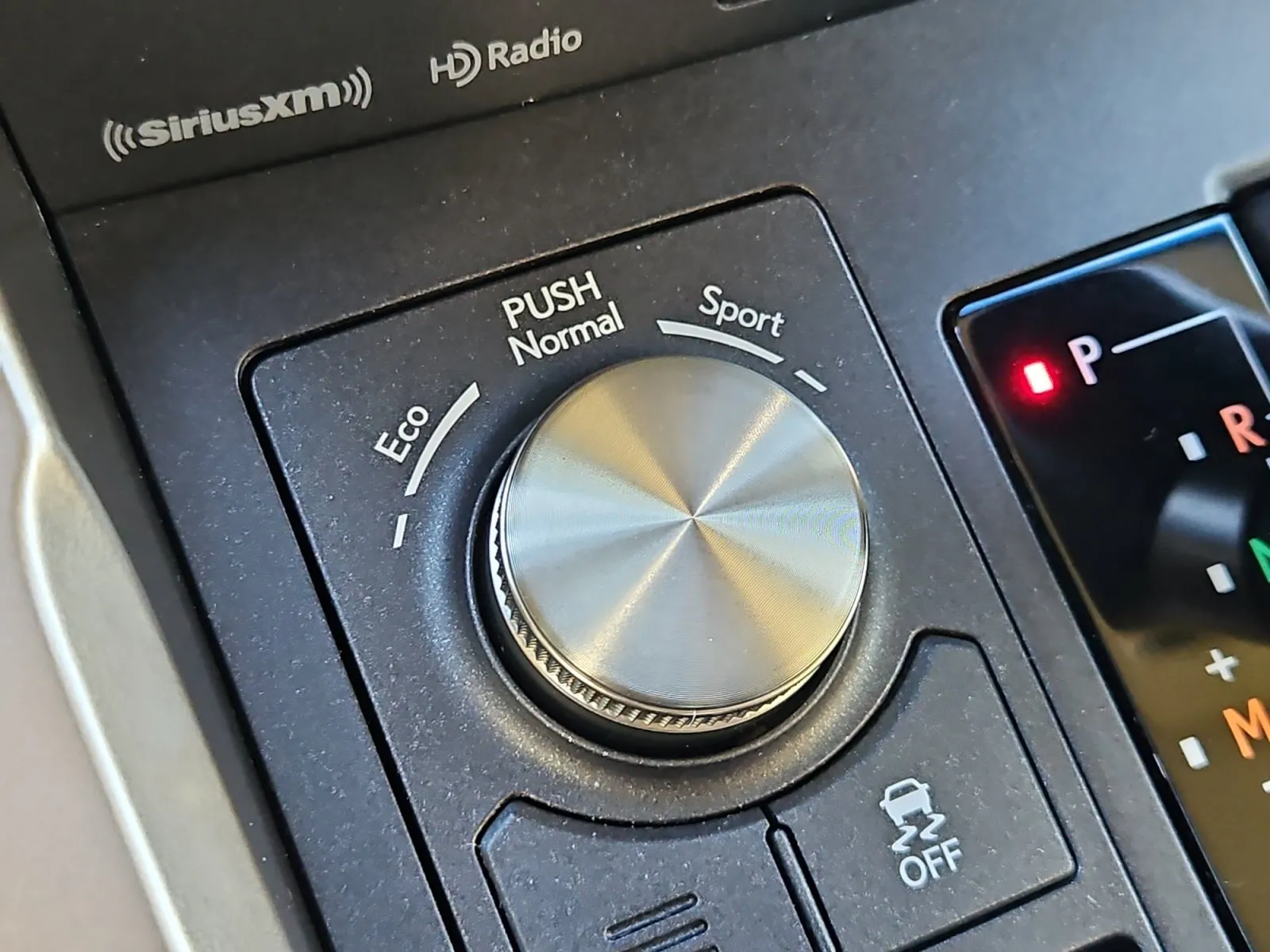 Lexus NX photo 25