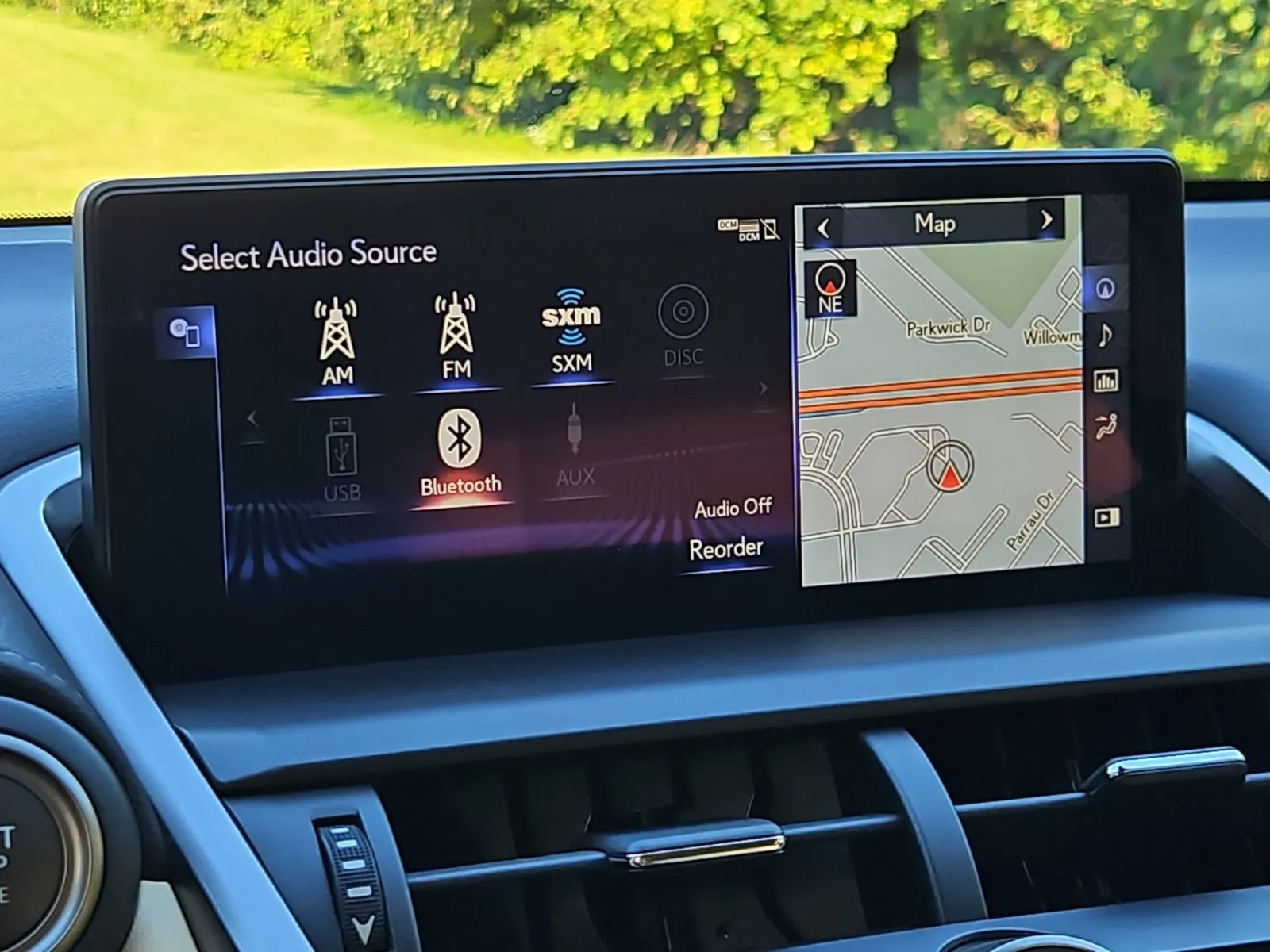 Lexus NX photo 21