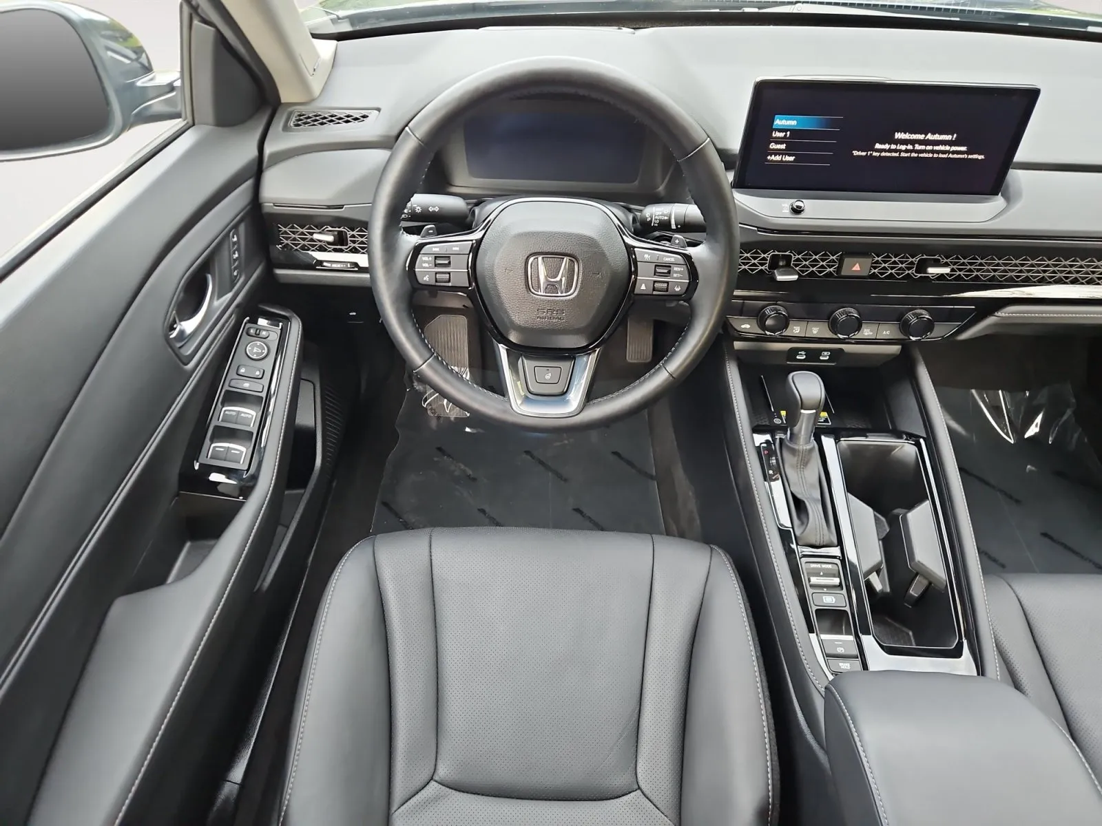 Honda Accord photo 11
