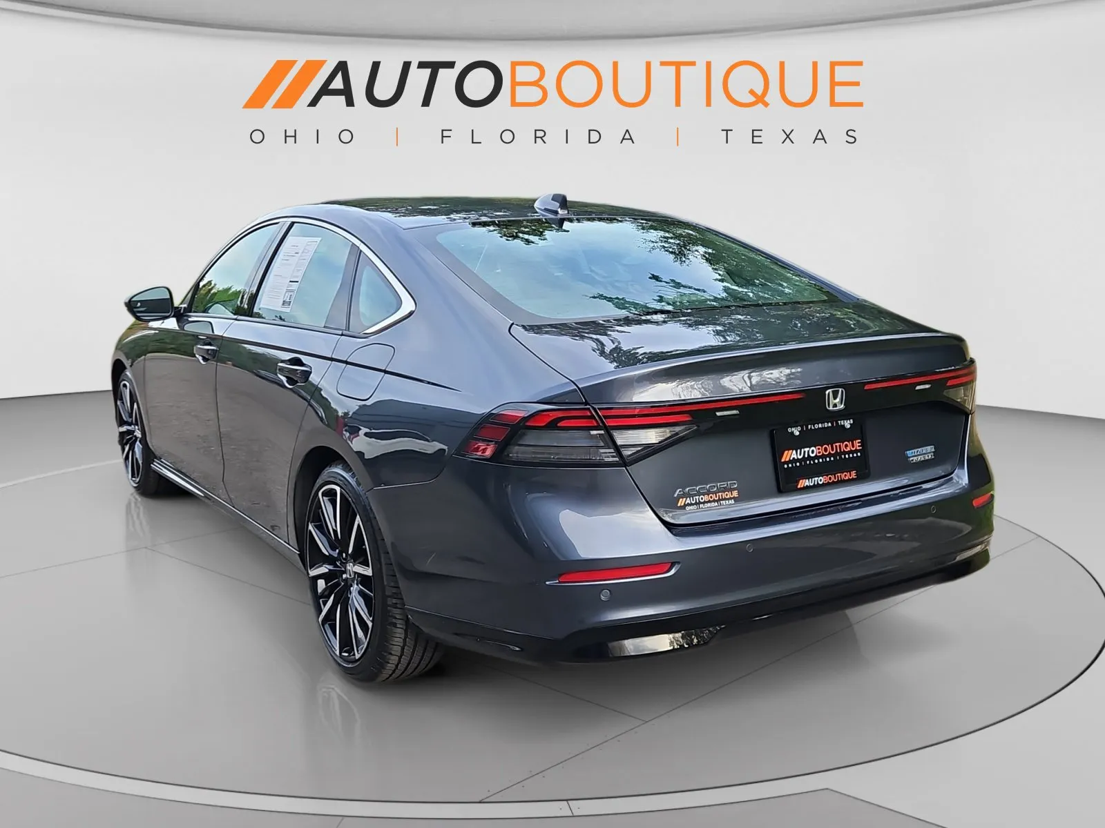 Honda Accord photo 3