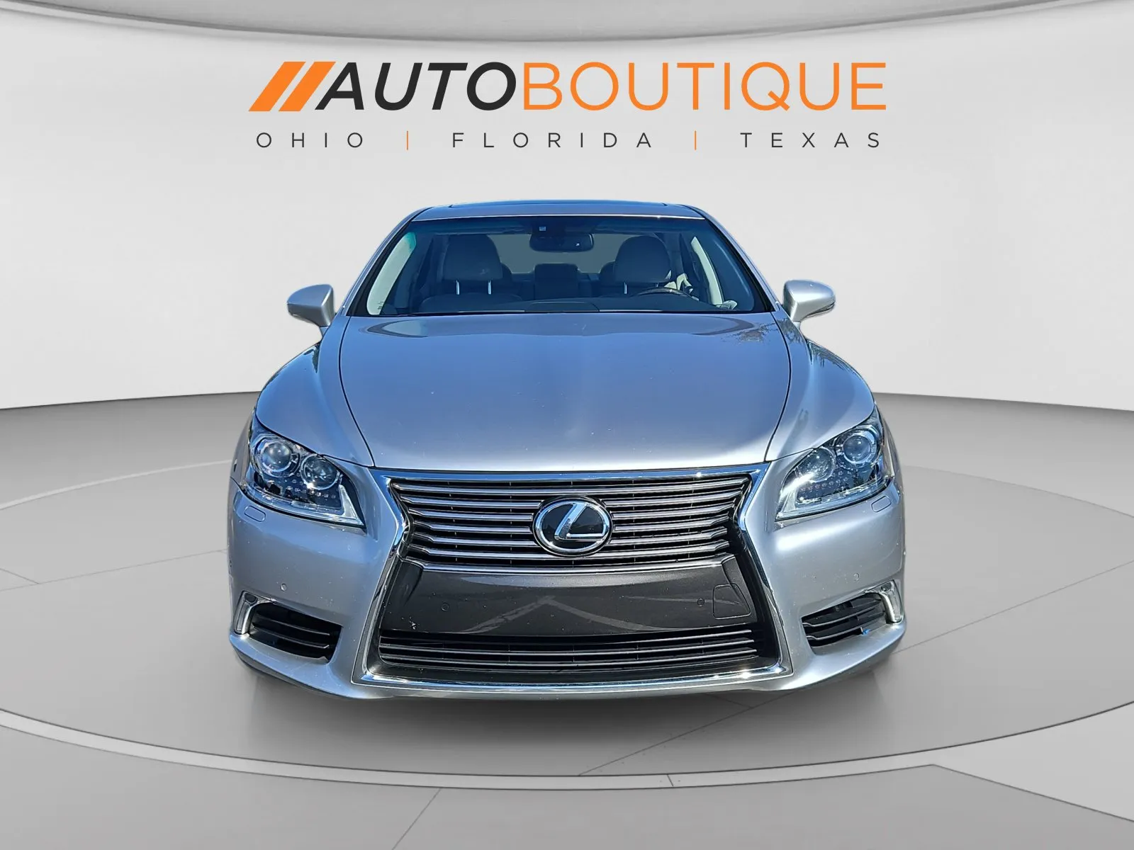 Lexus LS photo 8