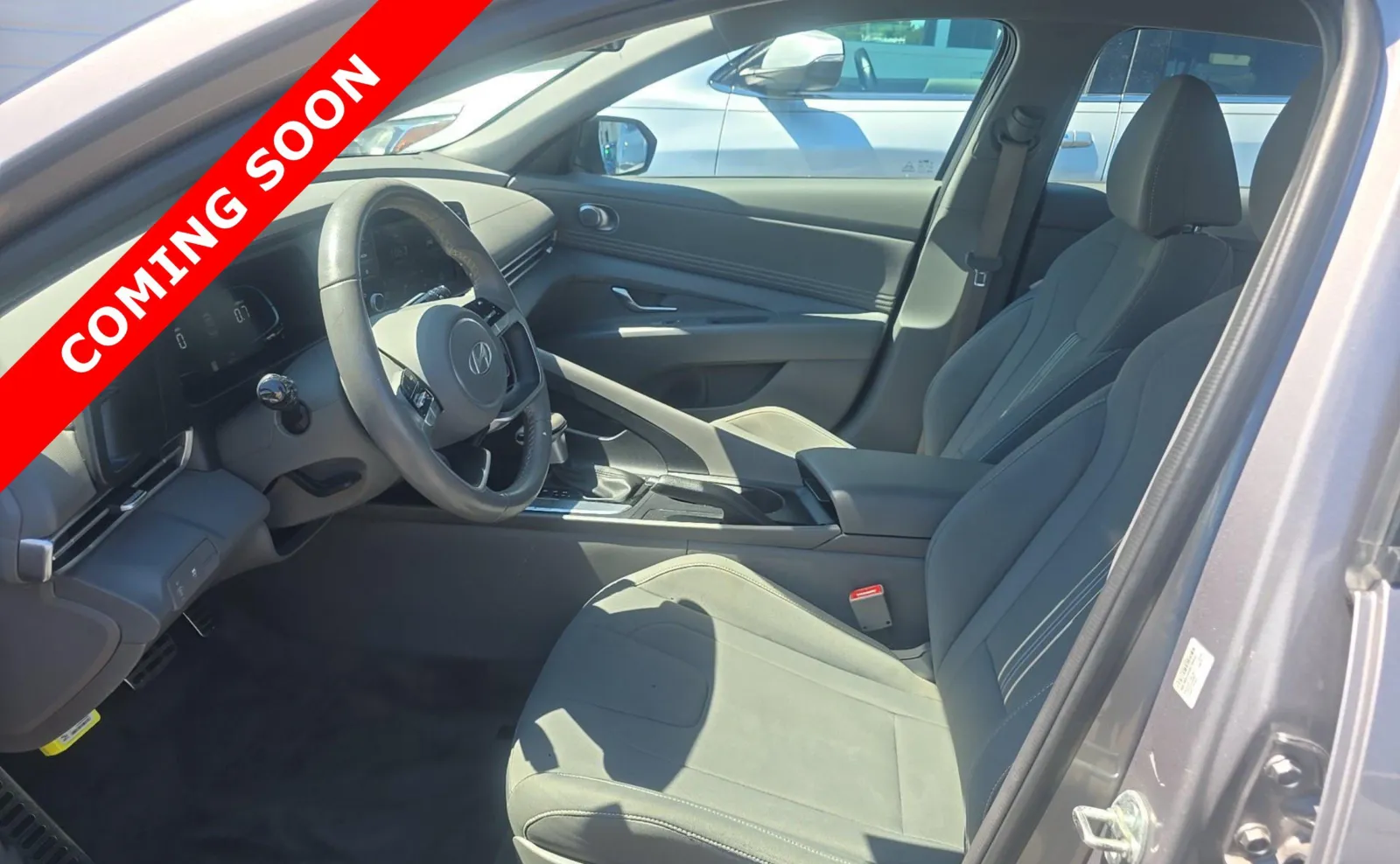 Hyundai Elantra photo 6