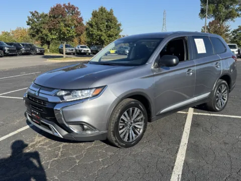 More photos of 2020 Mitsubishi Outlander ES at Auto Boutique Ohio, OH