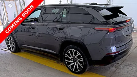 More photos of 2025 Jeep Wagoneer S Limited at Auto Boutique Ohio, OH