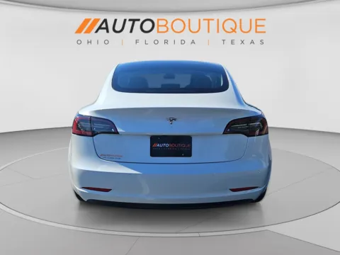 More photos of 2021 Tesla Model 3 Standard Range Plus at Auto Boutique Ohio, OH