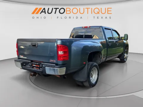 More photos of 2008 GMC Sierra 3500 HD DRW Work Truck at Auto Boutique Ohio, OH