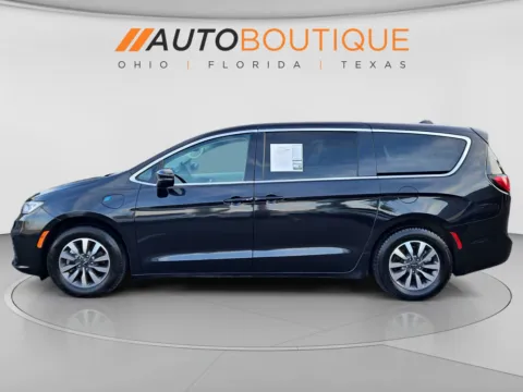 Photos of 2023 Chrysler Pacifica Hybrid Touring L for sale in Columbus, OH at Auto Boutique Ohio