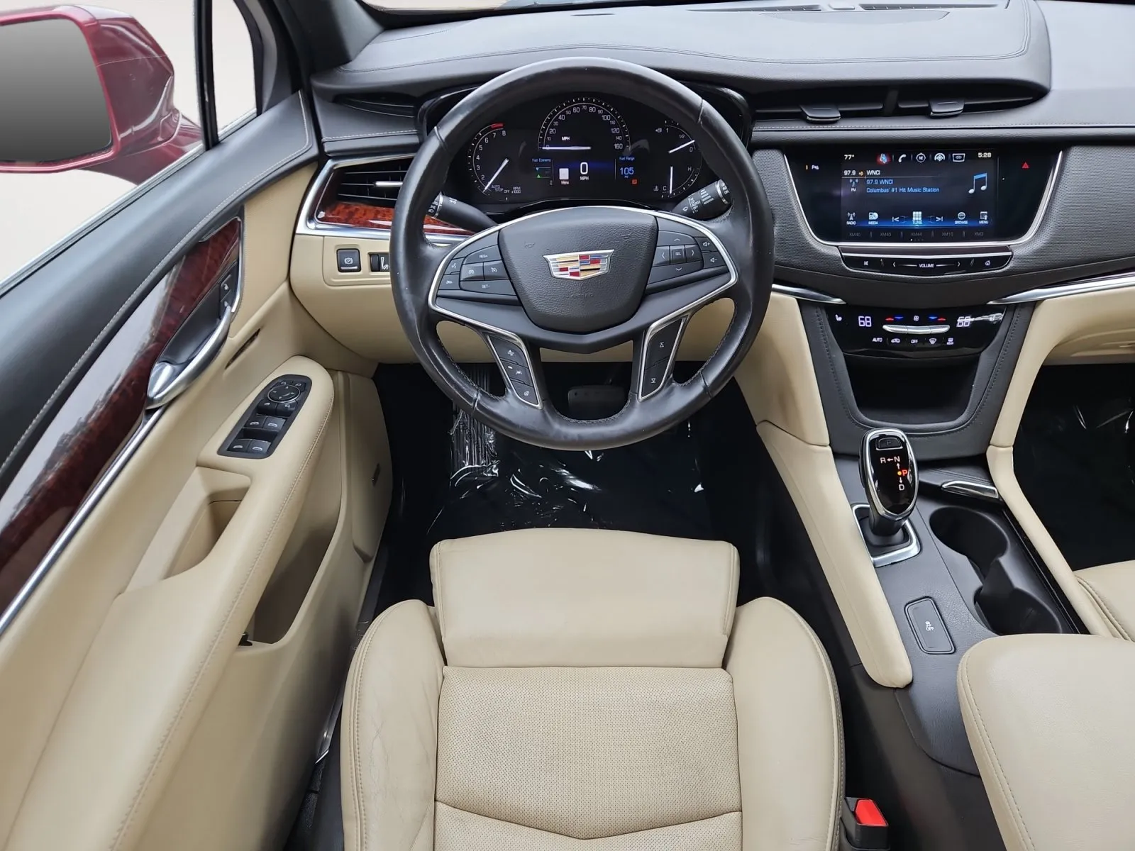 Cadillac XT5 photo 10