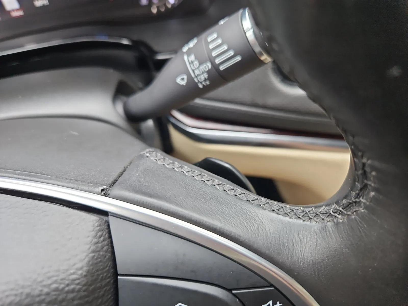 Cadillac XT5 photo 27
