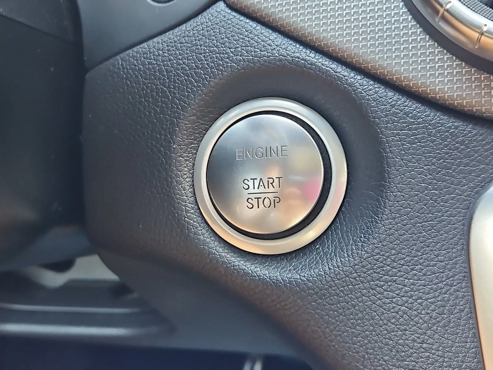 Mercedes-Benz CLA photo 19