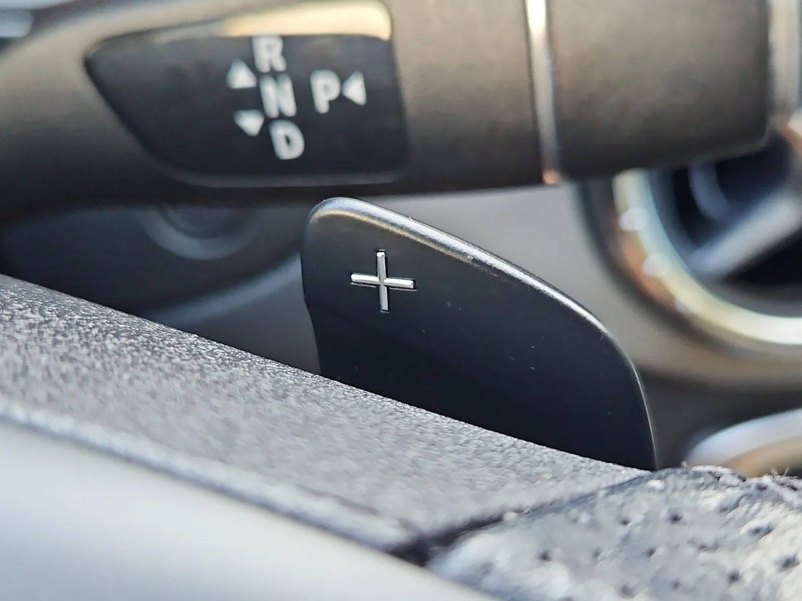 Mercedes-Benz CLA photo 23