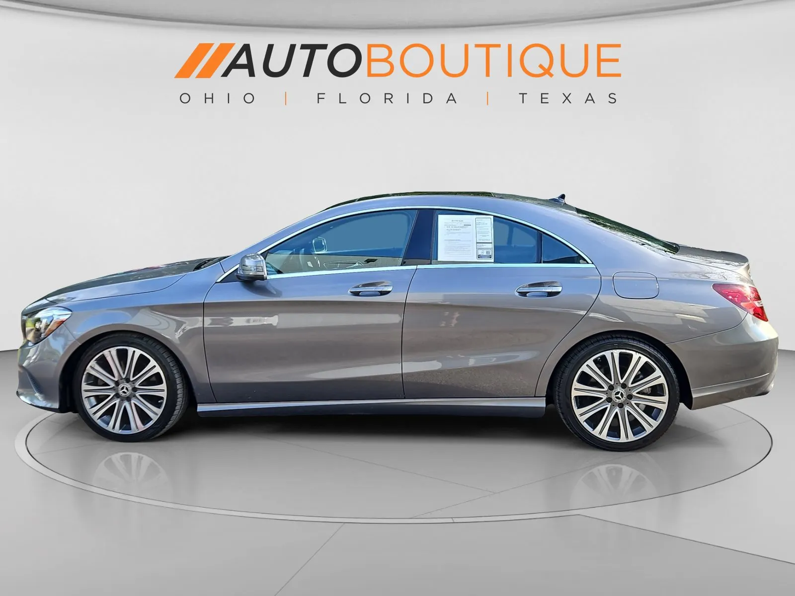 Mercedes-Benz CLA photo 2