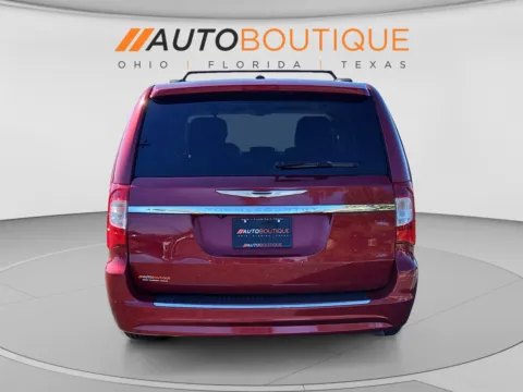 More photos of 2016 Chrysler Town & Country Touring at Auto Boutique Ohio, OH